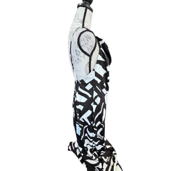 Pretty Little Thing Cowl Neck Maxi Dress Backless Geometric Black White Size 10 - Picture 9 of 12